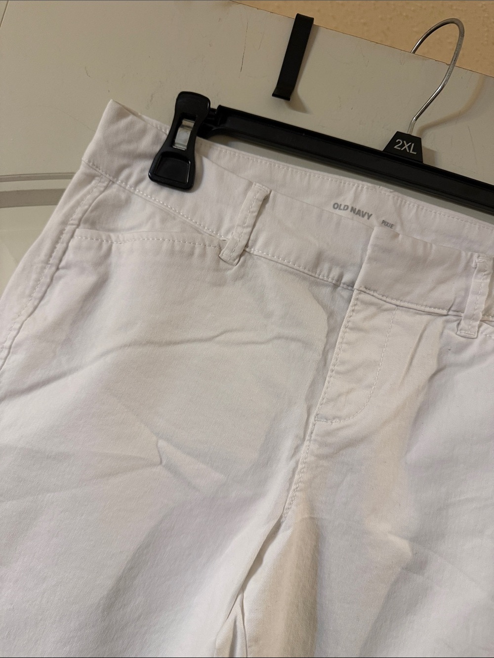 Old Navy Pixie Pant - Picture 2 of 3